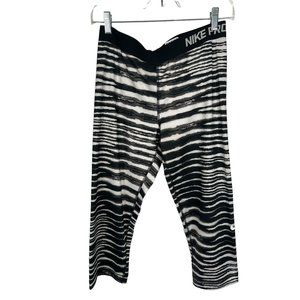 Women’s Nike Pro Womens XL Pants Zebra Print Capri Cropped Leggings Black White